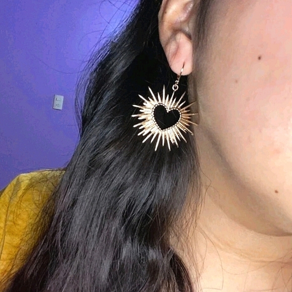 Women's Gold plated hollow heart burst spike punk dangle boho edgy earrings - Picture 1 of 13